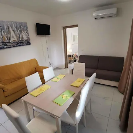 Lägenhet In San Michele Al Tagliamento 45646 *