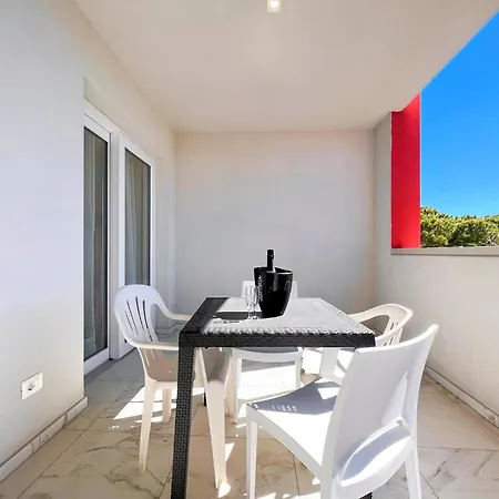 Apartman In San Michele Al Tagliamento 45646 *